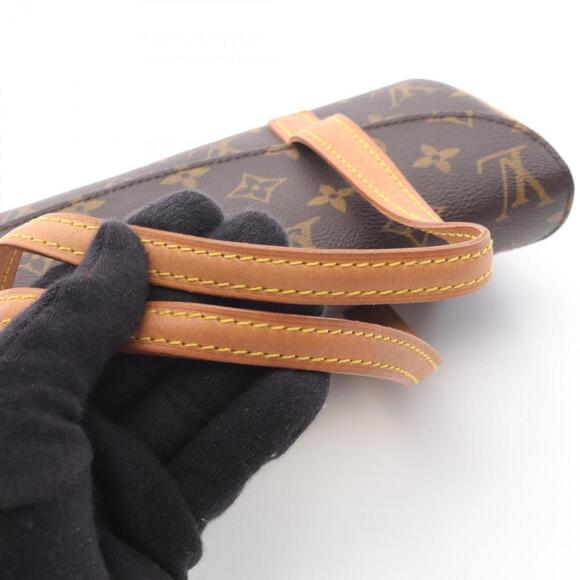 LOUIS VUITTON Brown Monogram Leather Bag - Picture 7 of 11